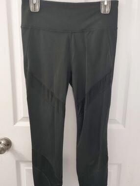 Avia Forest Green Cropped Mesh Panel High Rise Leggings Size M